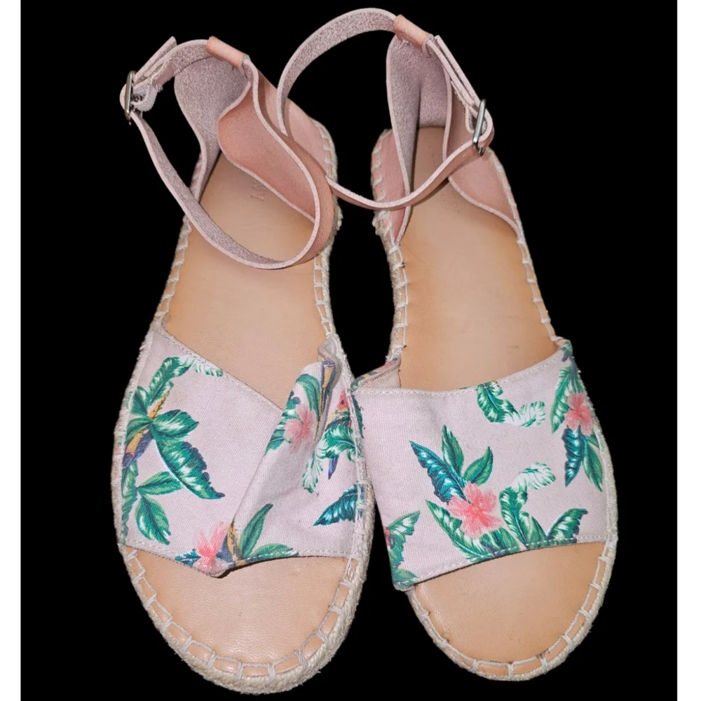 💖Old Navy Floral Espadrille Sandals